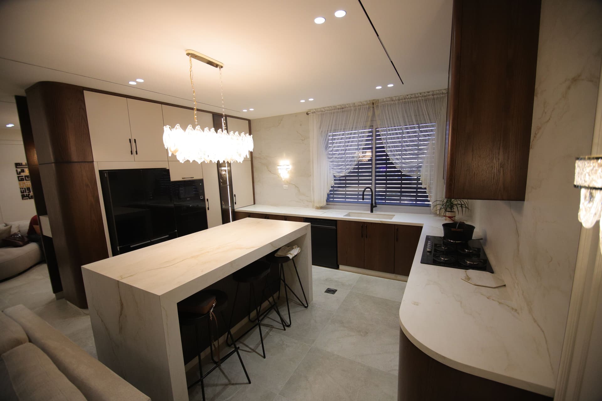 مطبخ بورسلان 12 ملم Calacatta Oro 6025