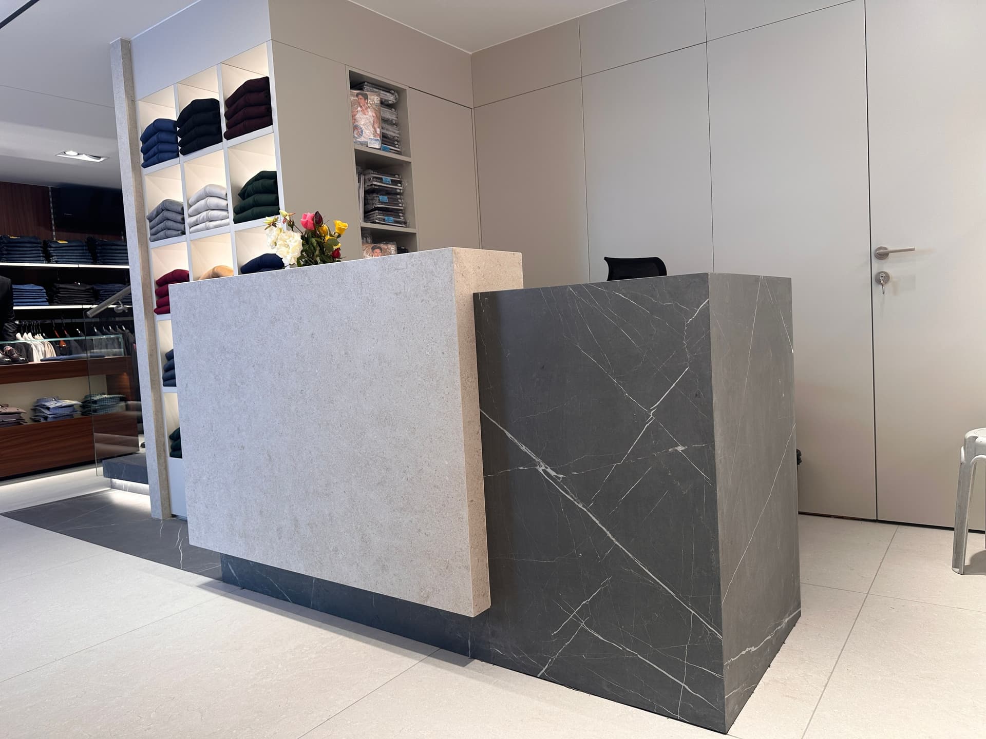 كاونتر ريسبشن-بورسلان