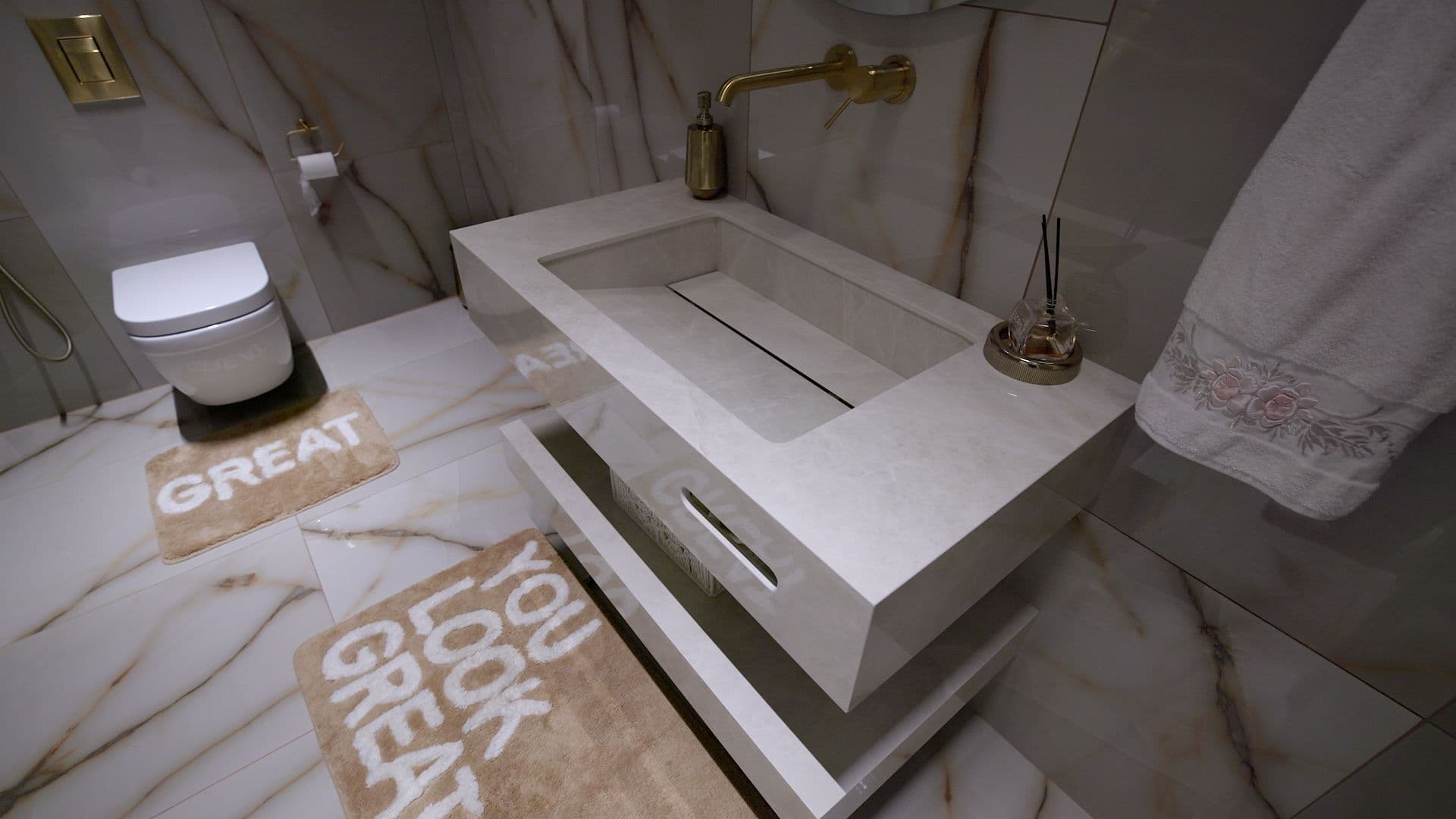 مغسلة حمام بورسلان